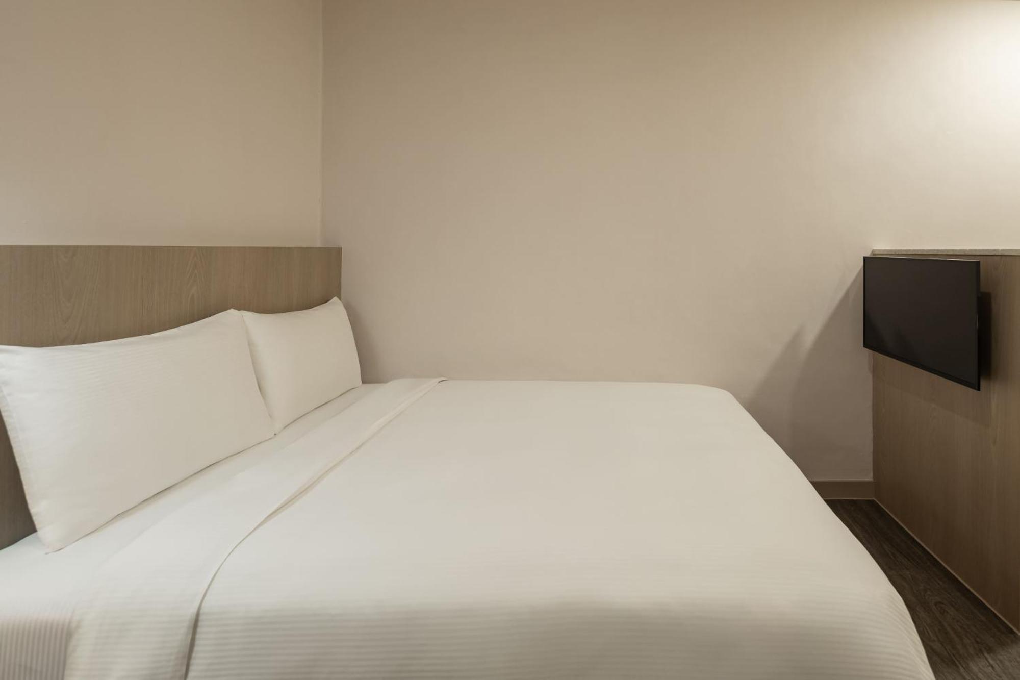 Kindness Hotel - Tainan Minsheng Room photo