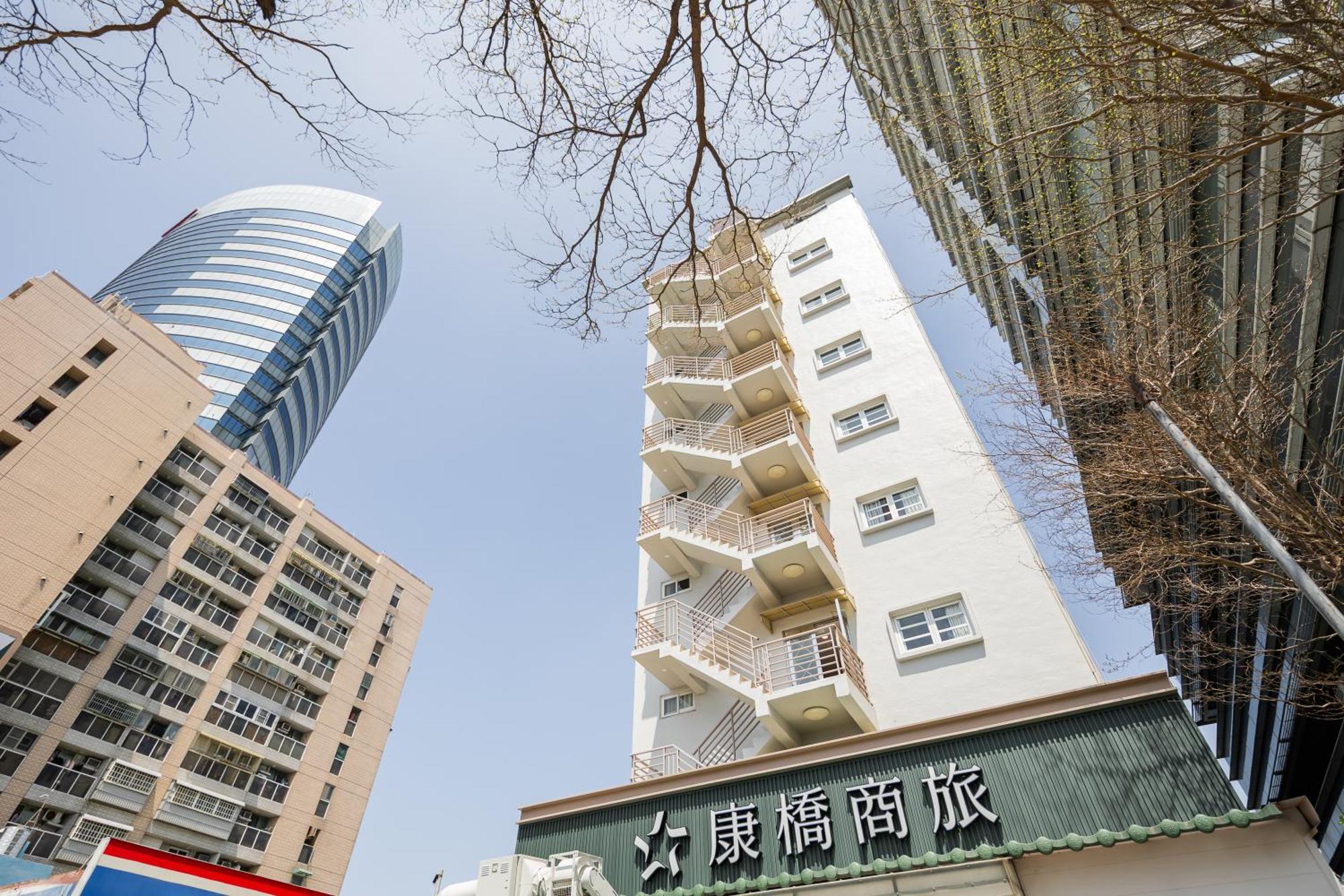 Kindness Hotel - Tainan Minsheng Exterior photo