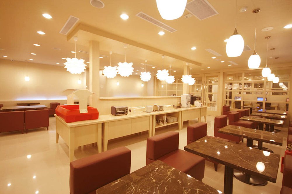 Kindness Hotel - Tainan Minsheng Exterior photo